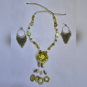 Chic Floral Necklace and Earring Set in Green and Yellow
